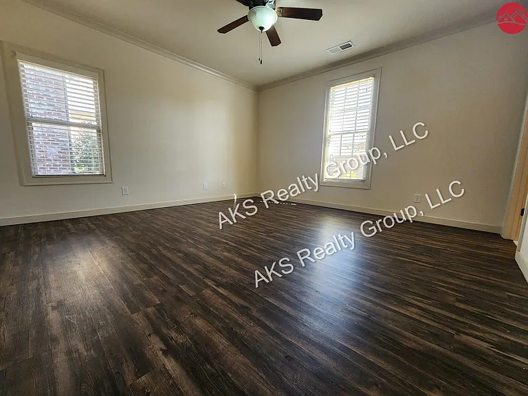 4613 Riverview Dr — Photo 7