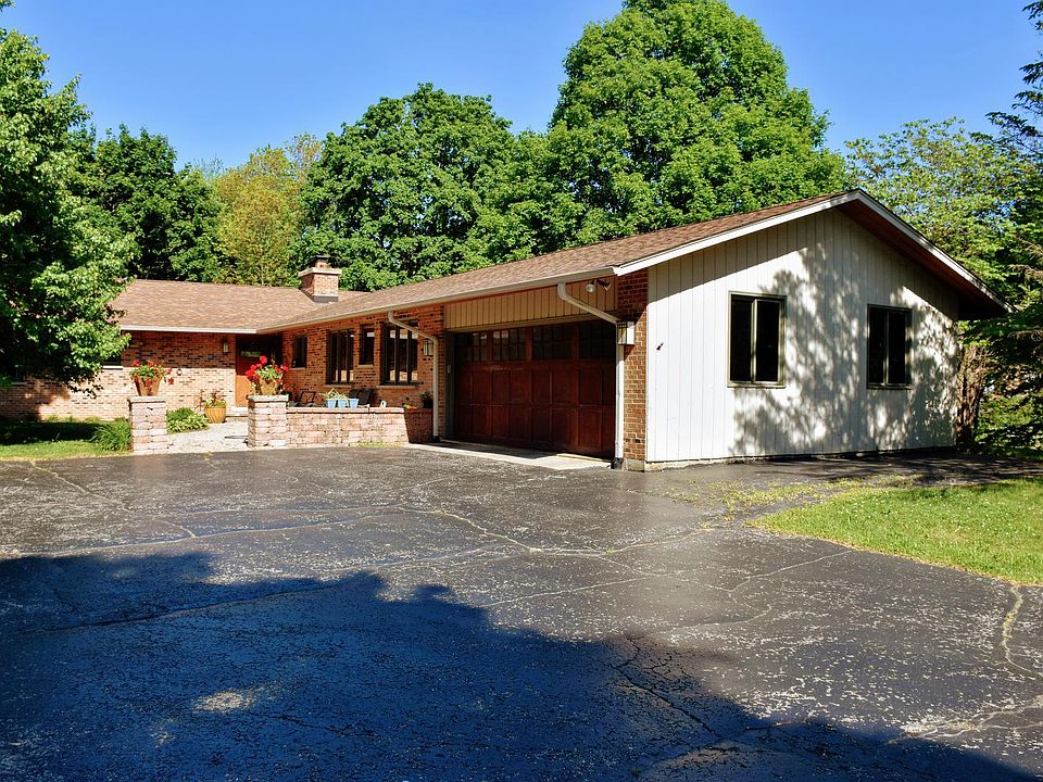 1st image of 20544 W Lexington Ln