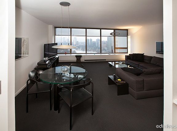 3rd image of 2800 N Lake Shore Dr APT 3006