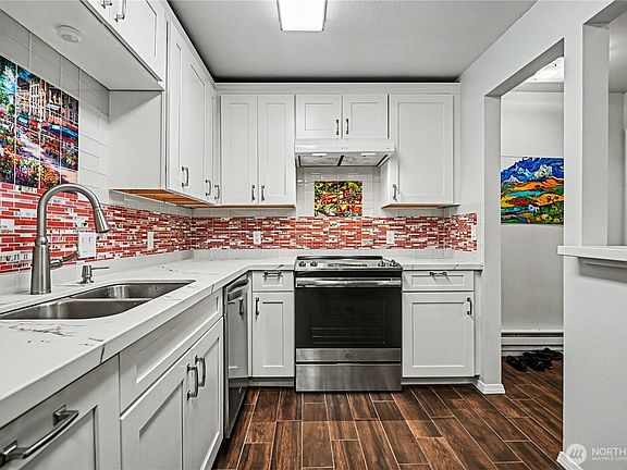 5th image of 13616 NE 7th Street #E3