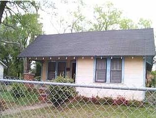 2nd image of 516 W Turner Rd