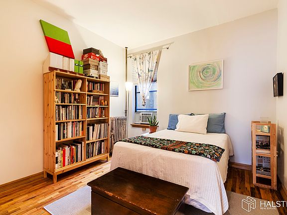 3rd image of 491 Park Pl APT 2F