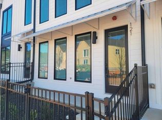 121 Pearl St, Woodstock, GA 30188