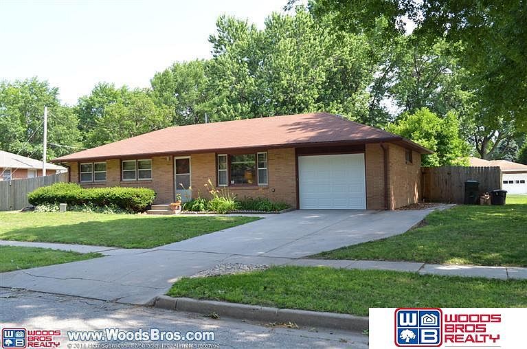 1st image of 5731 Glade Cir