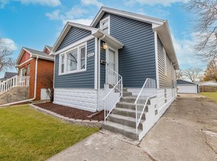 8315 44th St, Lyons, IL 60534