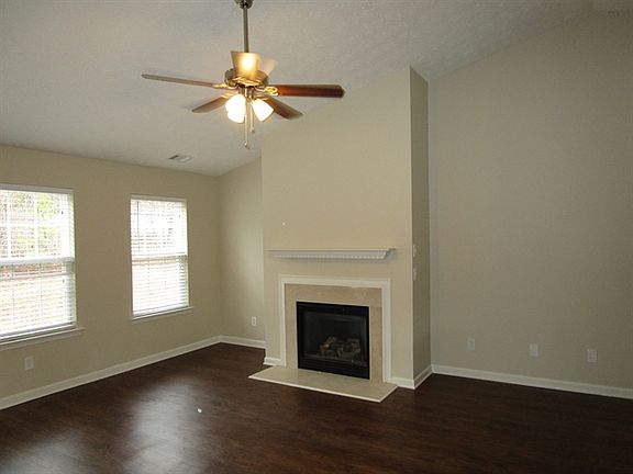 2nd image of 398 Bridgestone Ln