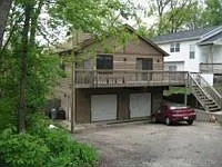 62 S Maple Ave photo 1