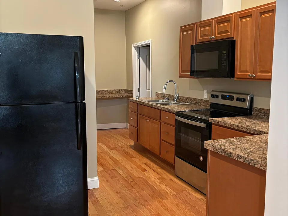 165-167-167 Saratoga Ave #1