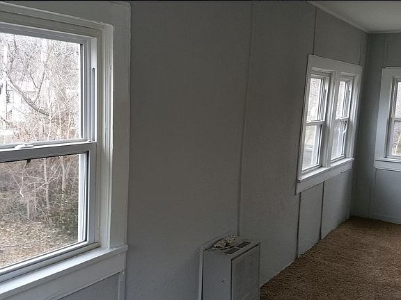 3rd image of 1204 E 59th St