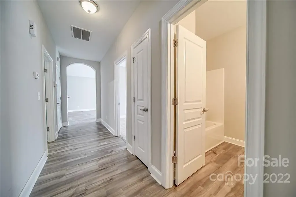 3 bed, 1475 sqft, $1,950 — Photo 3