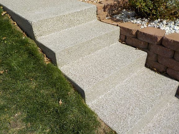 3rd image of 6040 Woodside Ave