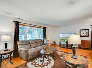 1371 Hoyt Ave E, Saint Paul, MN 55106