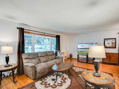 1371 Hoyt Ave E, Saint Paul, MN, 55106