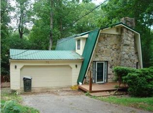 1611 Devlan Forest Ln, Signal Mountain, TN 37377