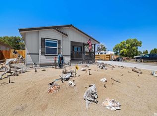 213 Quail Run Dr, Yerington, NV 89447