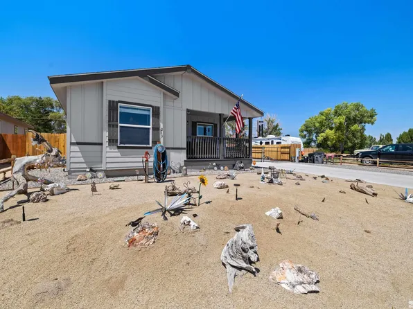 213 Quail Run Dr, Yerington, NV 89447