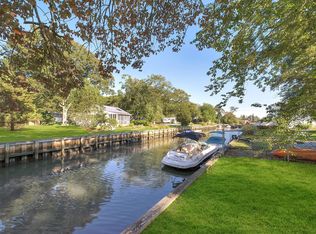 5 Hyler Dr, Hampton Bays, NY 11946
