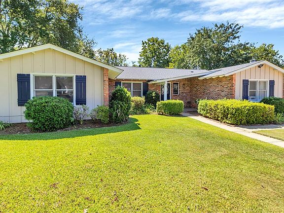 2nd image of 2412 Leonidas Dr