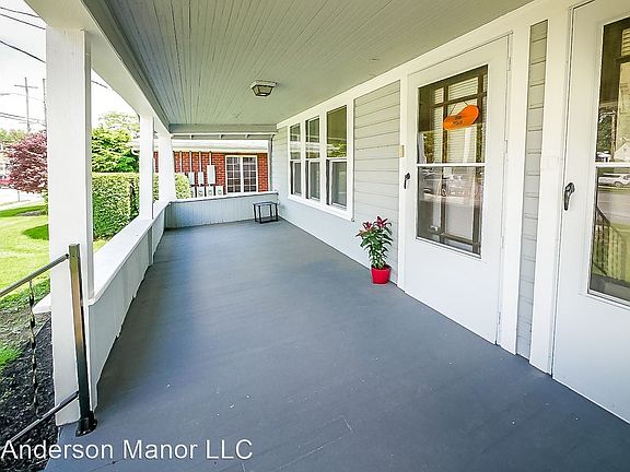 3rd image of 614 Portage Trl Floor 2