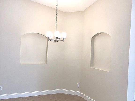 5th image of 5857 NW Cullom Cir