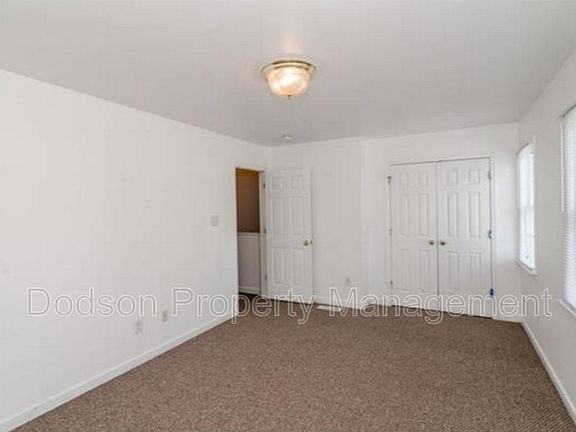 3rd image of 3204 1st Ave
