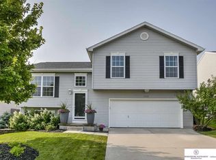 16131 Briar St, Omaha, NE 68136