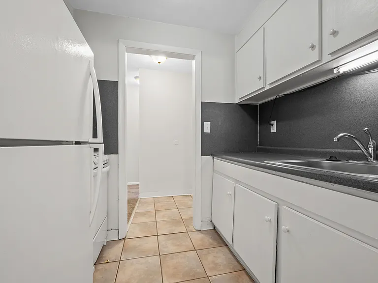 40 Olcott St — Photo 9