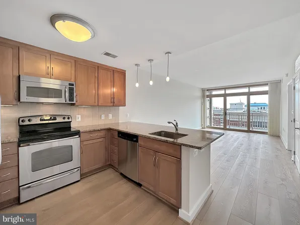 888 N Quincy St Unit 1108, Arlington, VA 22203