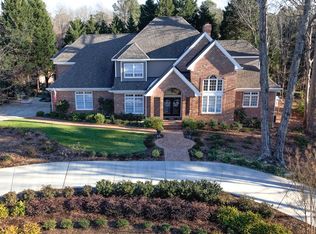 201 Raphael Dr, Cary, NC 27511