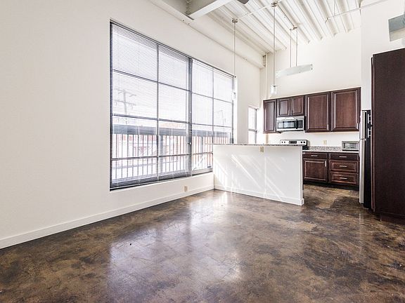 5th image of 2617 W Broad St APT 2