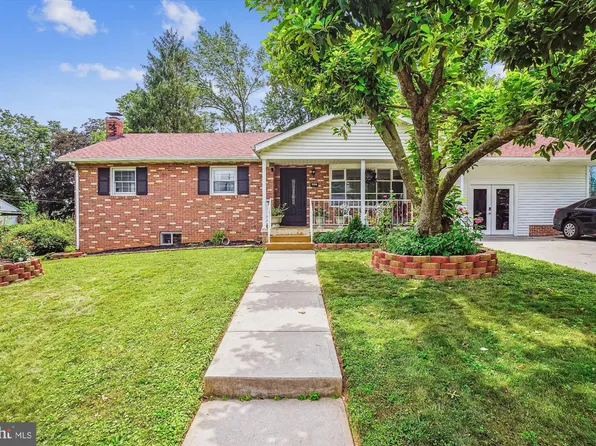 702 Midway Dr, Frederick, MD 21701