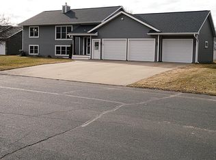 616 Skyview Ave, Cameron, WI 54822