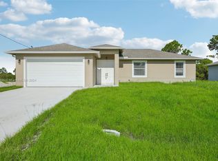 1016 Genoa Ave S, Lehigh Acres, FL 33974
