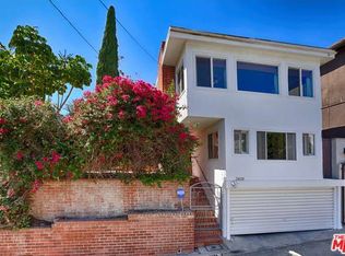 3839 Clayton Ave, Los Angeles, CA 90027