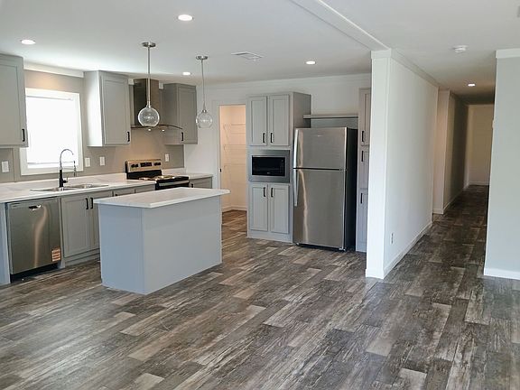 2nd image of 20023 Oakdale Ave