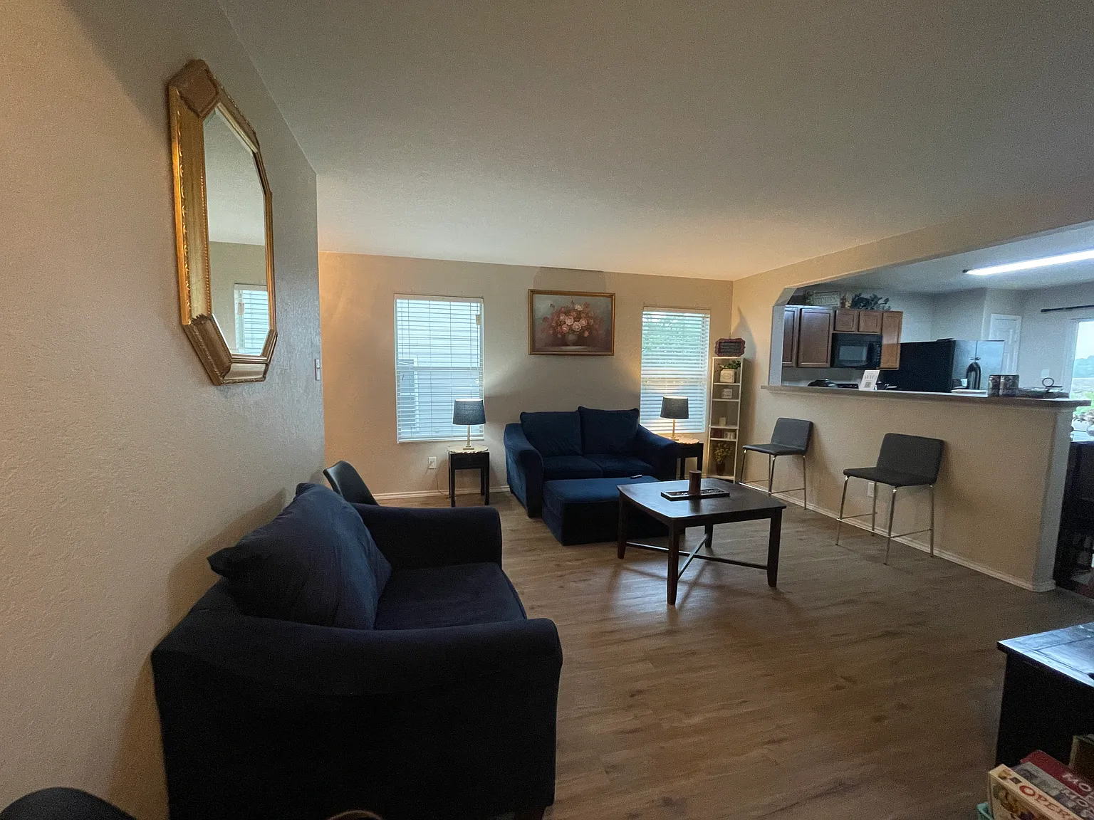 Rustic Cedar — Photo 2
