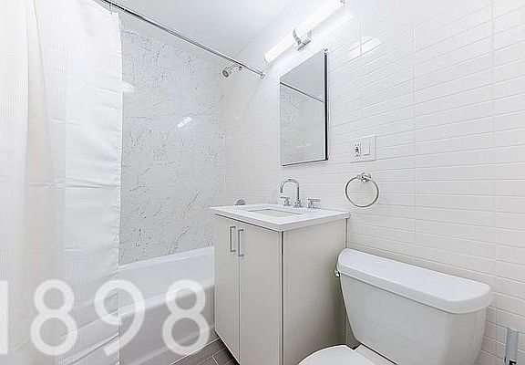 4th image of 135 W 96th St APT 3B