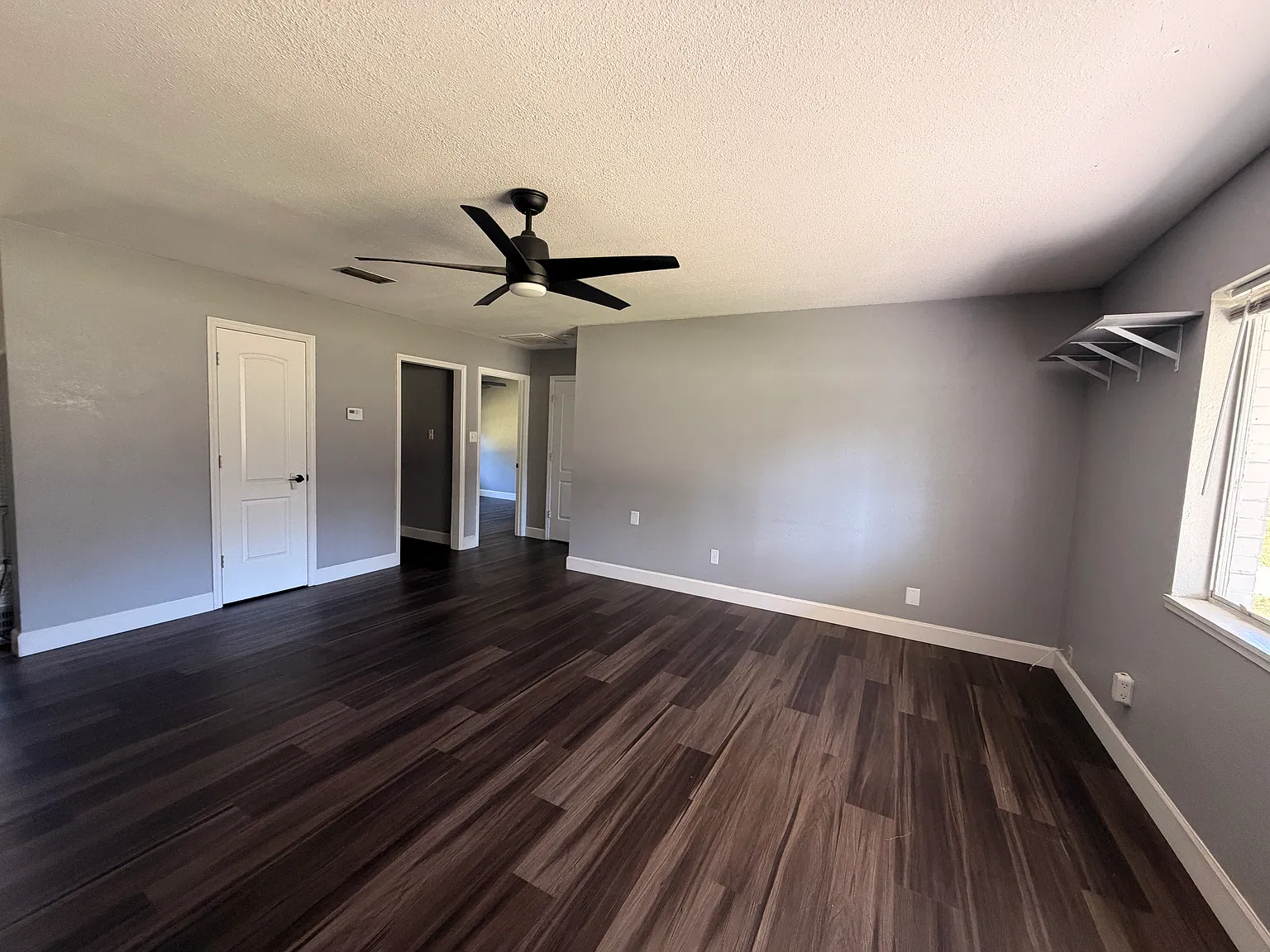 1042 SW McFarlane Ave — Photo 3