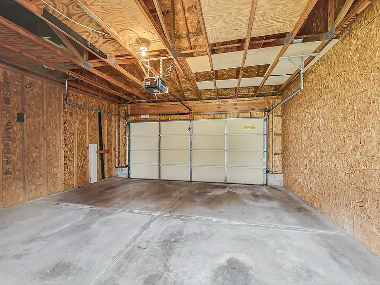 2406 Central Ave — Photo 38