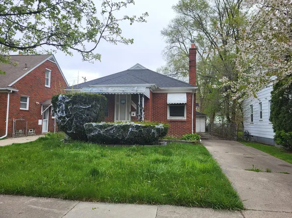 18573 Elkhart St, Harper Woods, MI 48225