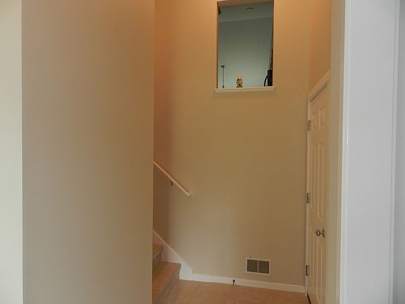 3rd image of 14284 James St
