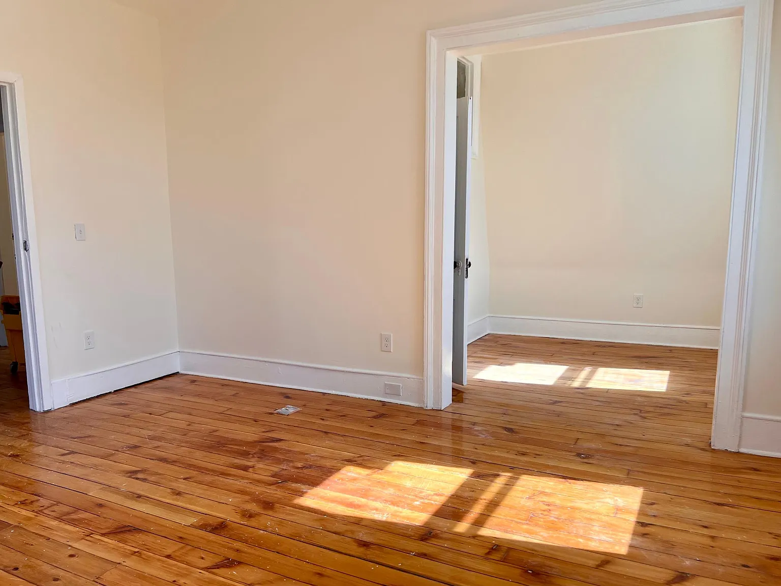 591 Elm St — Photo 2
