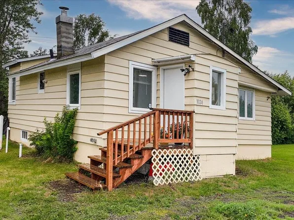 1024 Carlas Way, Fairbanks, AK 99701