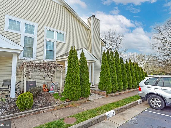 4th image of 6019 Netherton St