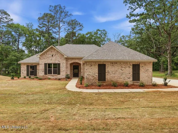 219 Walter Jones Rd, Mendenhall, MS 39114