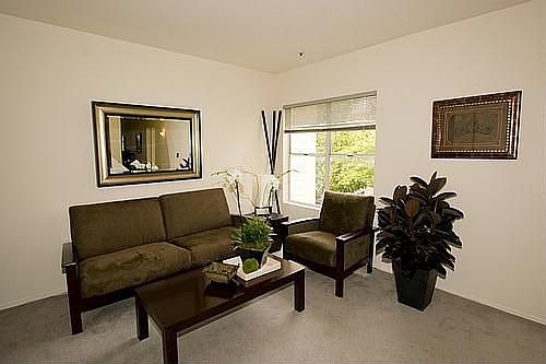 2nd image of 1830DD Ellis St #62