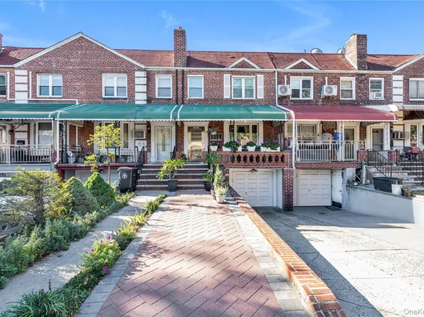 142-24 61st Road, Flushing, NY 11367