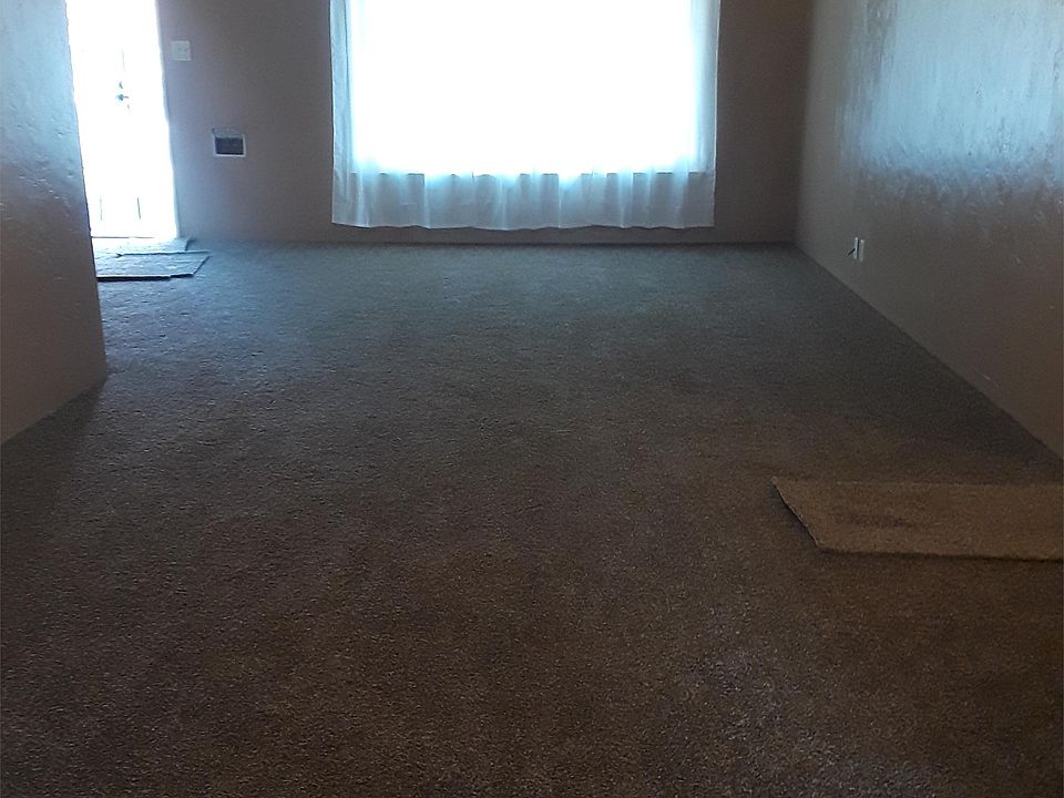 1st image of 905 Amelia Ave