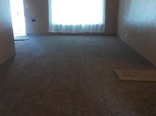 905 Amelia Ave, Hanford, CA 93230