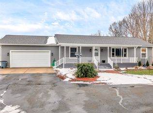 6658 Bowers Rd, Imlay City, MI 48444